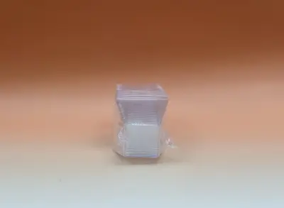 Verrines carrées évasées plastique