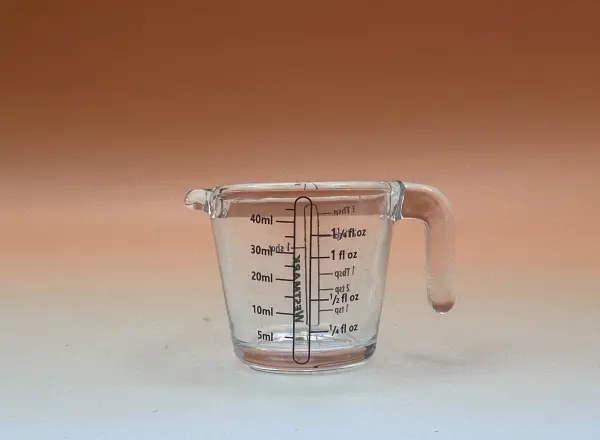 Mini verre mesure
