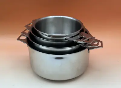 Lot 4 casseroles twisty