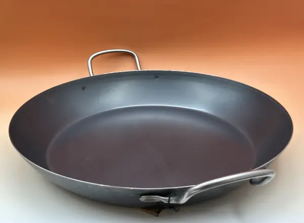 Plat à paëlla