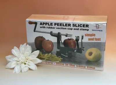 Pèle-pomme avec serre joint