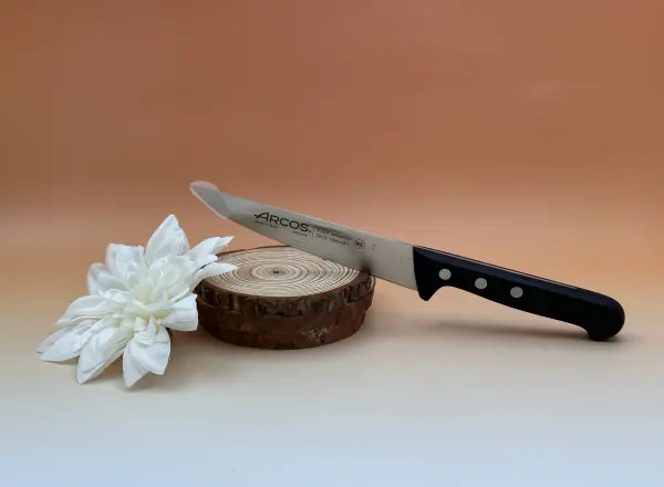 8050016_couteau-desosseur