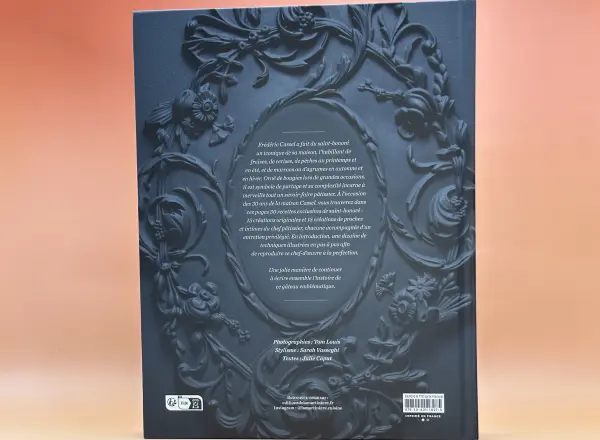 saint-honore&ses-invites_arriere