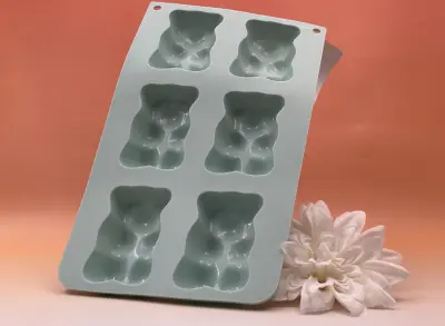 600479_moule-6-oursons_devant