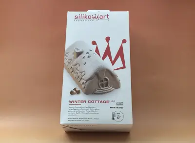 600495_WINTER_COTTAGE