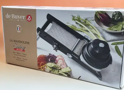 Mandoline avec poussoir 