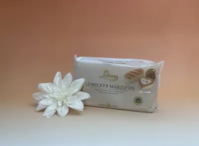 Pâte d'amande blanche