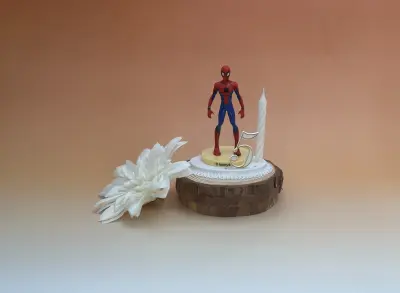 Sujet bougie Marvel