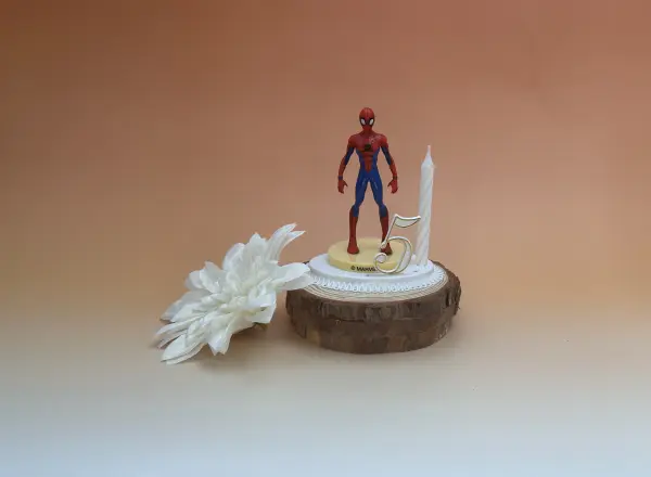 Sujet bougie Marvel