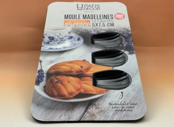 Moule à 12 madeleines en acier sans PFAS