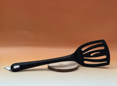 Pelle spatule polyamide