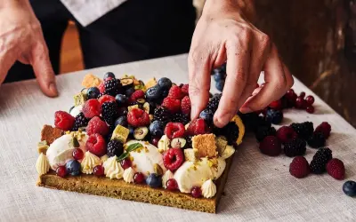 L'entremet pistache-fruits rouges
